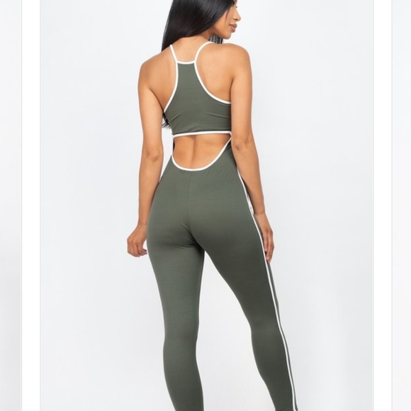 Active wear jumpsuit - Picture 2 of 9